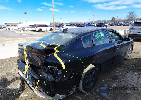 2025 Kia K4 Lxs z USA, uszkodzony, nr VIN 3KPFT4DE1SE234320